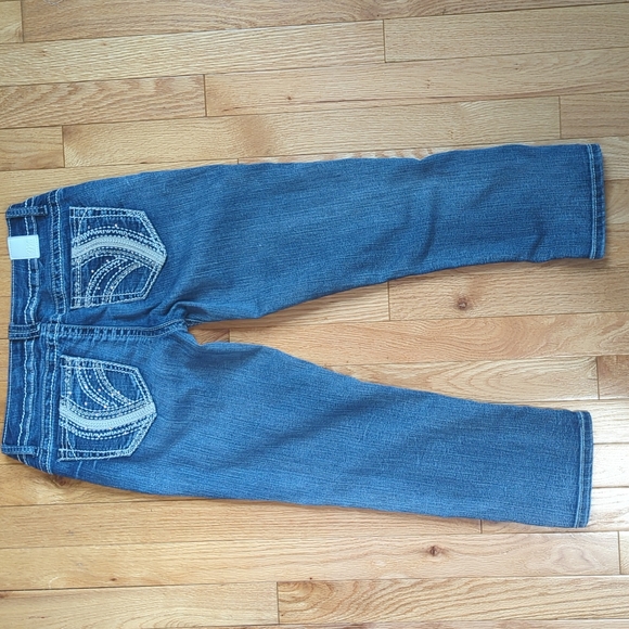 Maurices "Straight" Capri Jeans - Picture 2 of 11